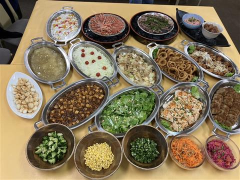 夕食バイキングの一例